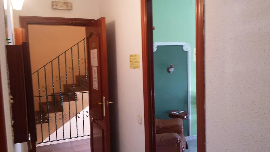 Hostal Porta De Ferro Sant Boi de Llobregat 2*,  Spain