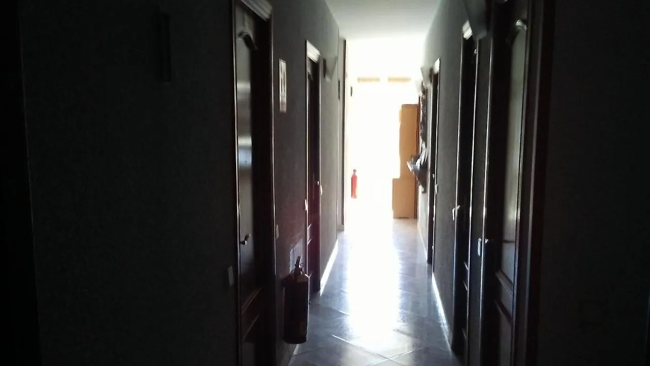Hostal Porta De Ferro Sant Boi de Llobregat 2*,  Spain